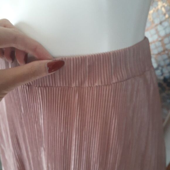 Missguided Dusty Rose Pleated Midi Skirt - Picture 5 of 12